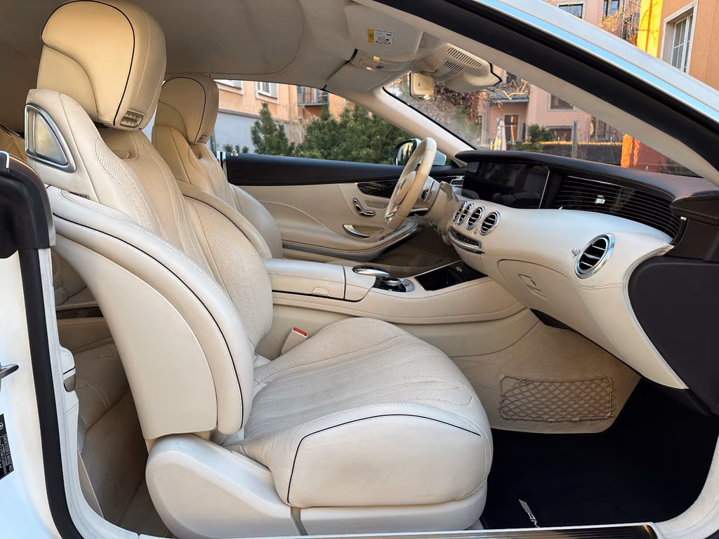 Mercedes-Benz S 560 Cabriolet - zdjęcie 18