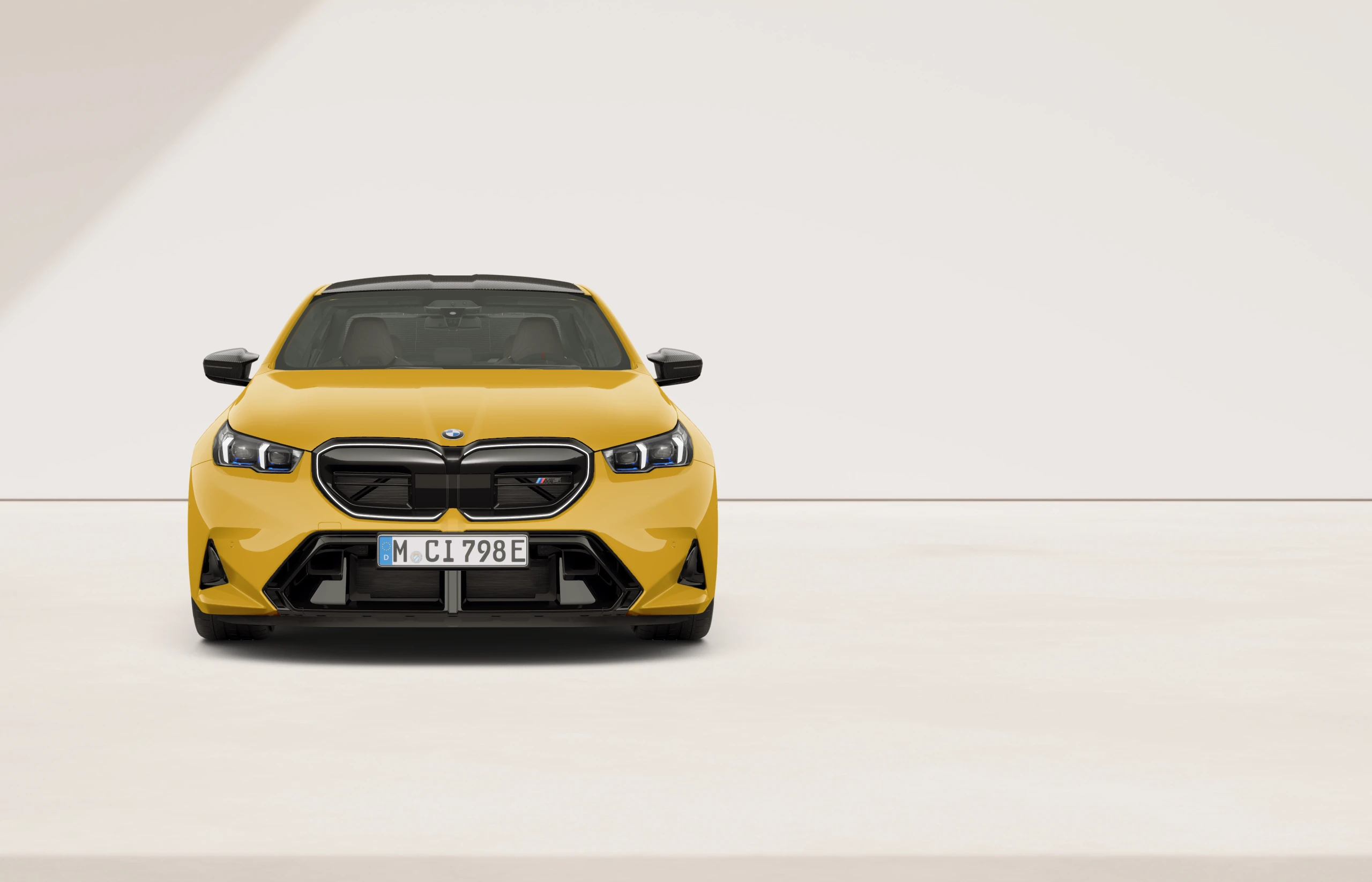 BMW 5 M Sedan - zdjęcie 2