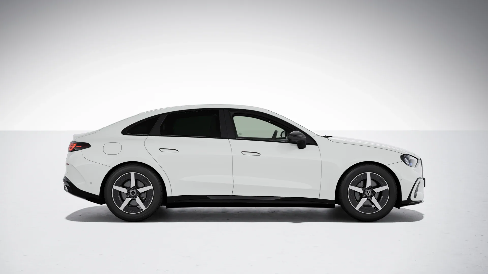 Mercedes-Benz C 400 4MATIC electric - zdjęcie 2