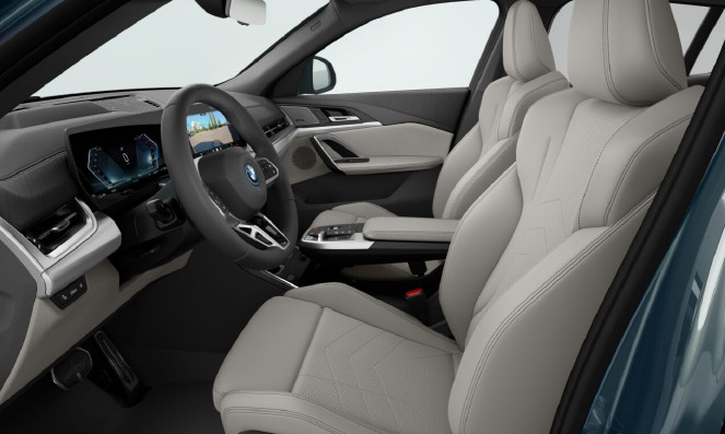 BMW iX2 xDrive30 - zdjęcie 4