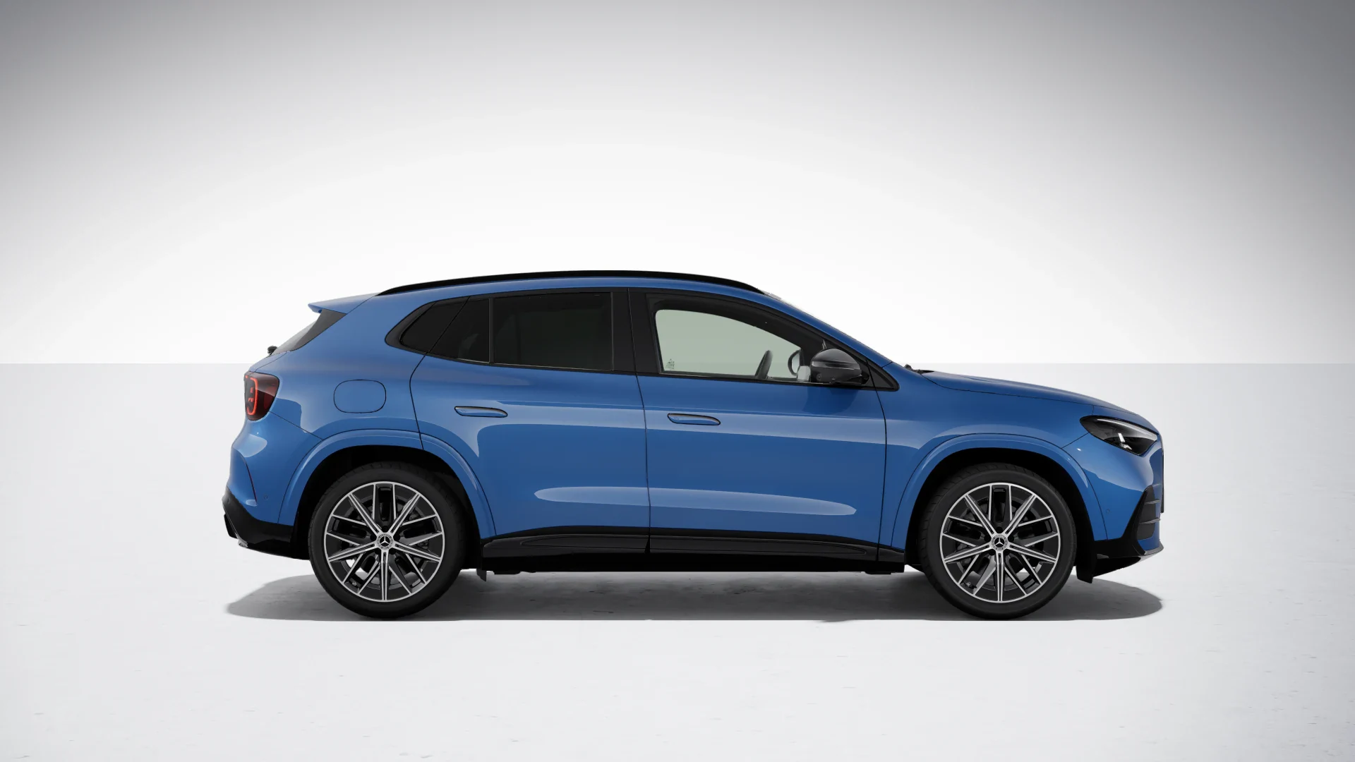 Mercedes-Benz GLA 200 electric - zdjęcie 5