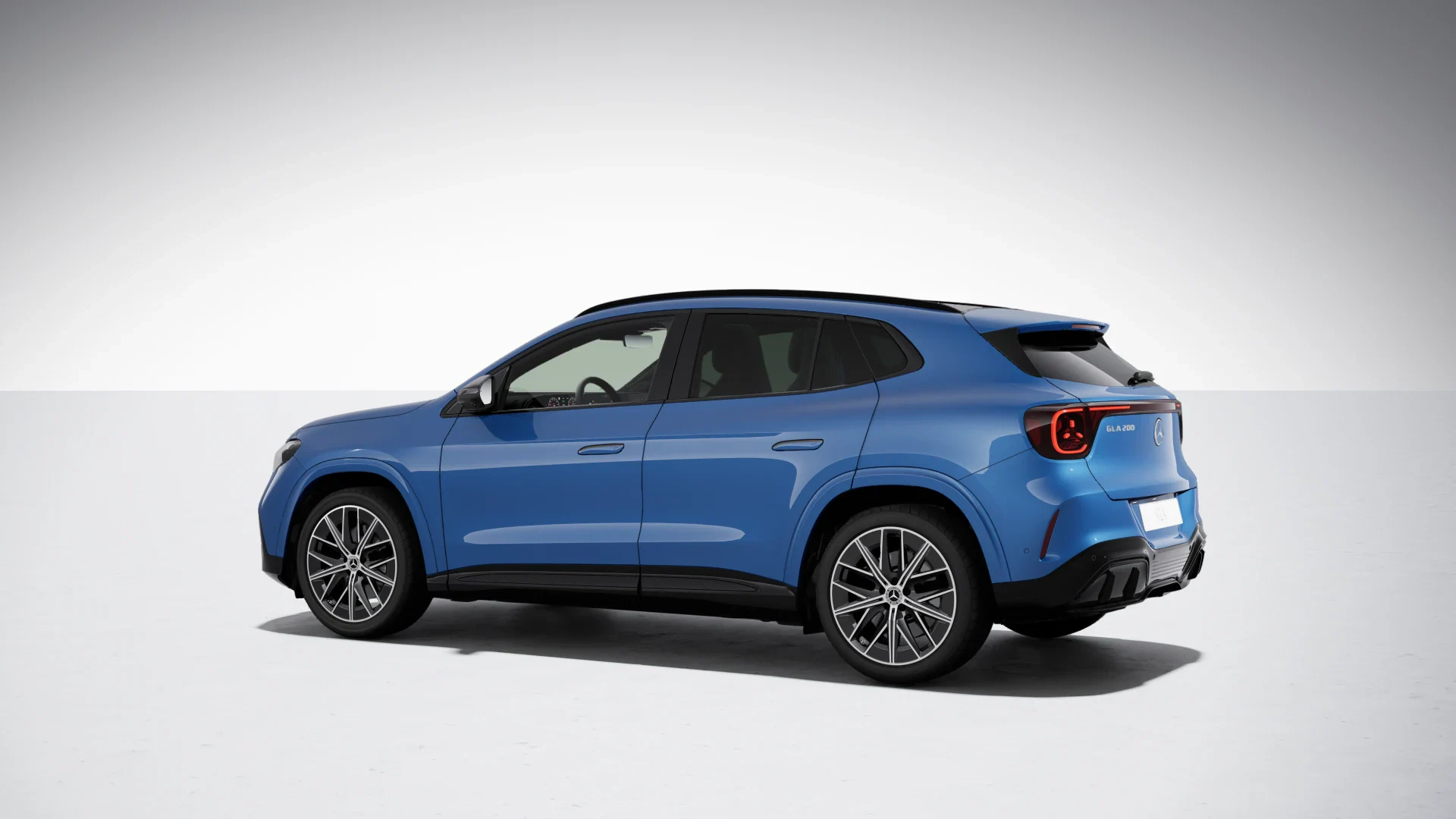 Mercedes-Benz GLA 200 electric - zdjęcie 9