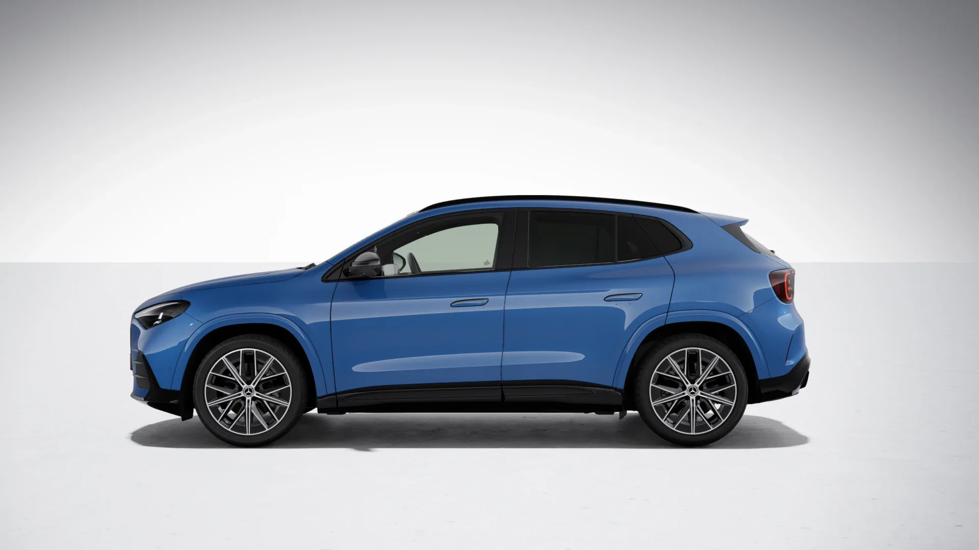 Mercedes-Benz GLA 200 electric - zdjęcie 10