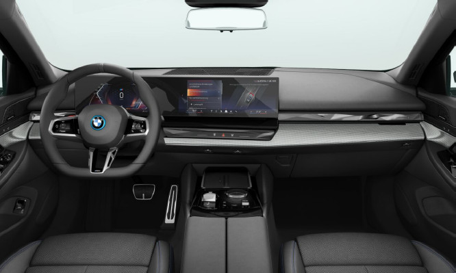 BMW i5 eDrive40 Touring - zdjęcie 3