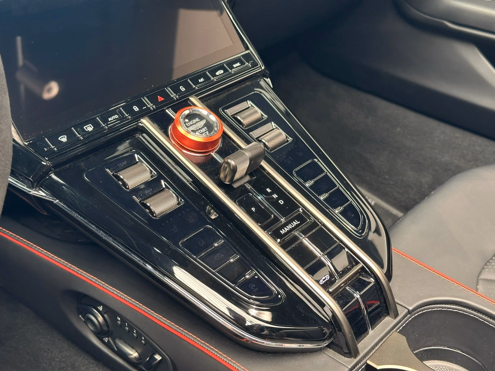 Aston Martin S Roadster - zdjęcie 9