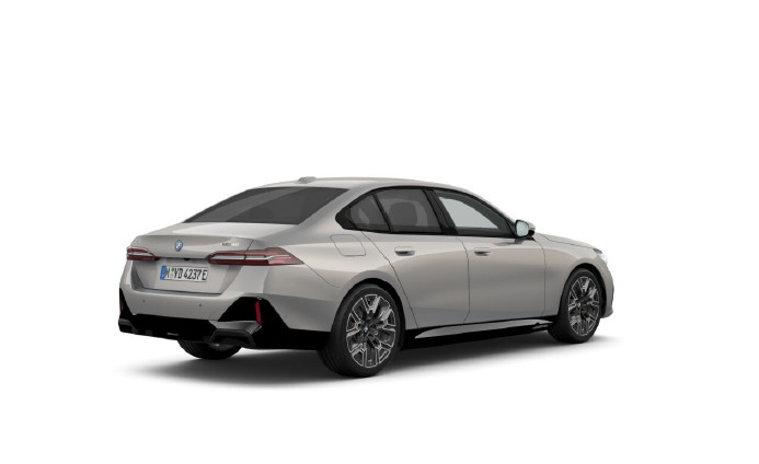 BMW i5 xDrive40 - zdjęcie 2