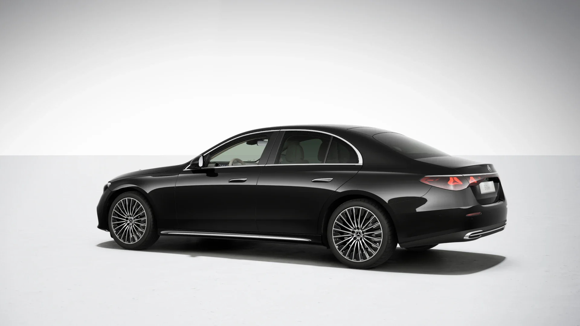 Mercedes-Benz E 220 d 4MATIC Sedan - zdjęcie 7
