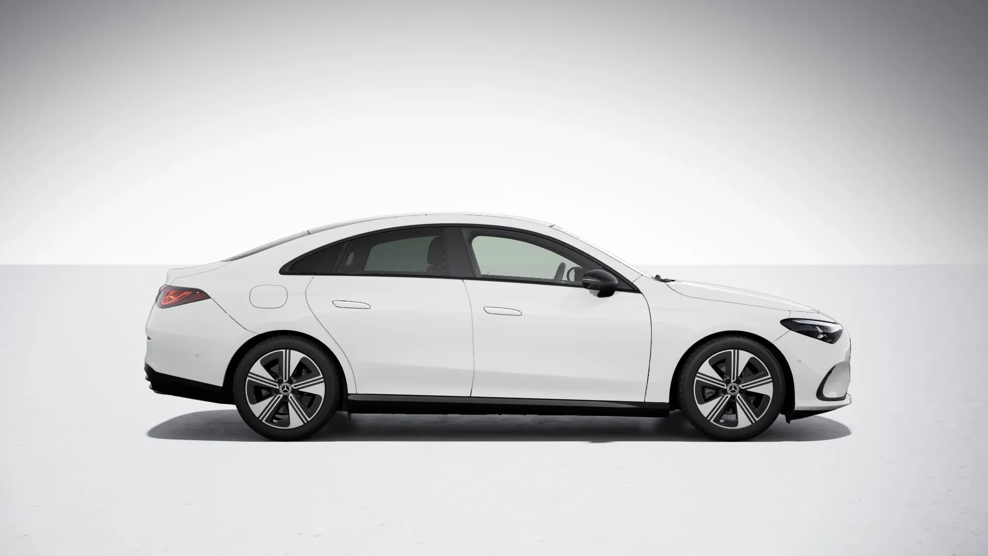 Mercedes-Benz CLA 250+ z technologią EQ - zdjęcie 4