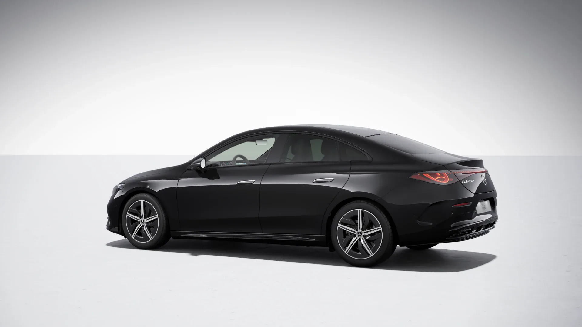 Mercedes-Benz CLA 250+ z technologią EQ - zdjęcie 9