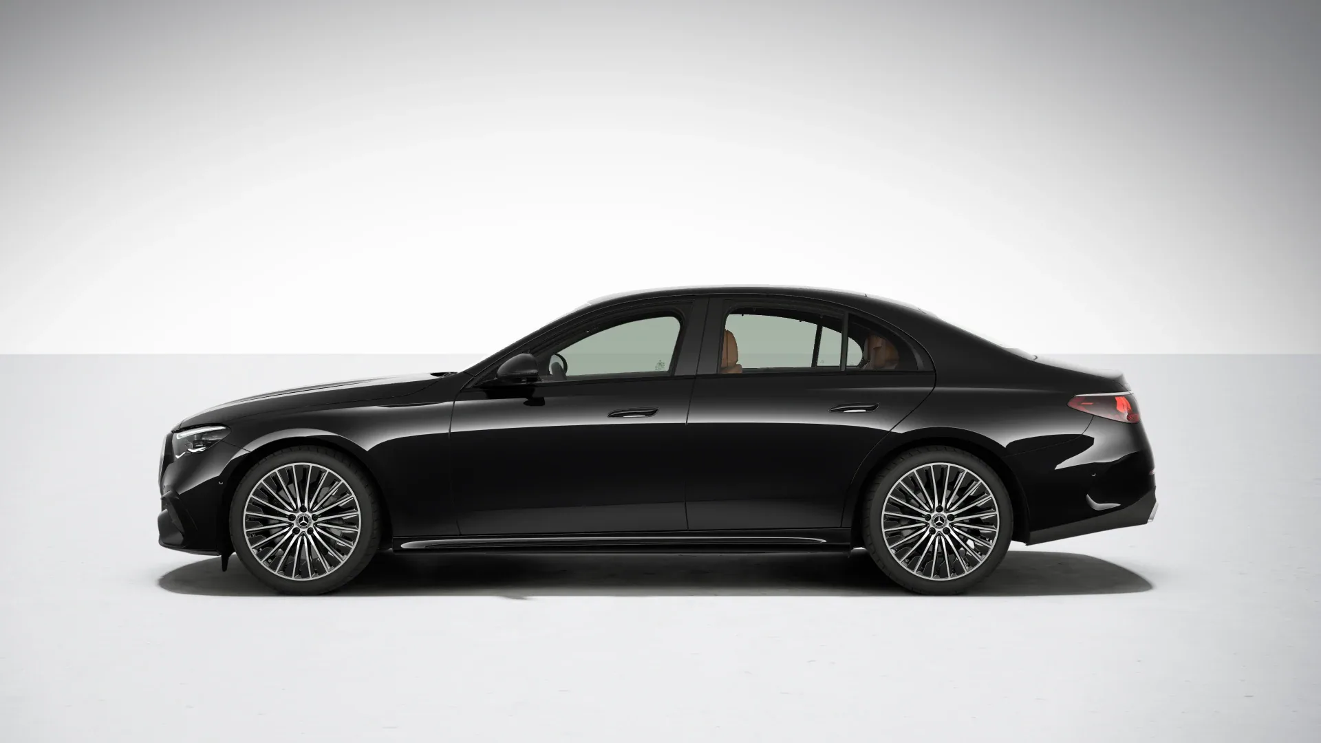 Mercedes-Benz E 220 d 4MATIC Sedan - zdjęcie 8