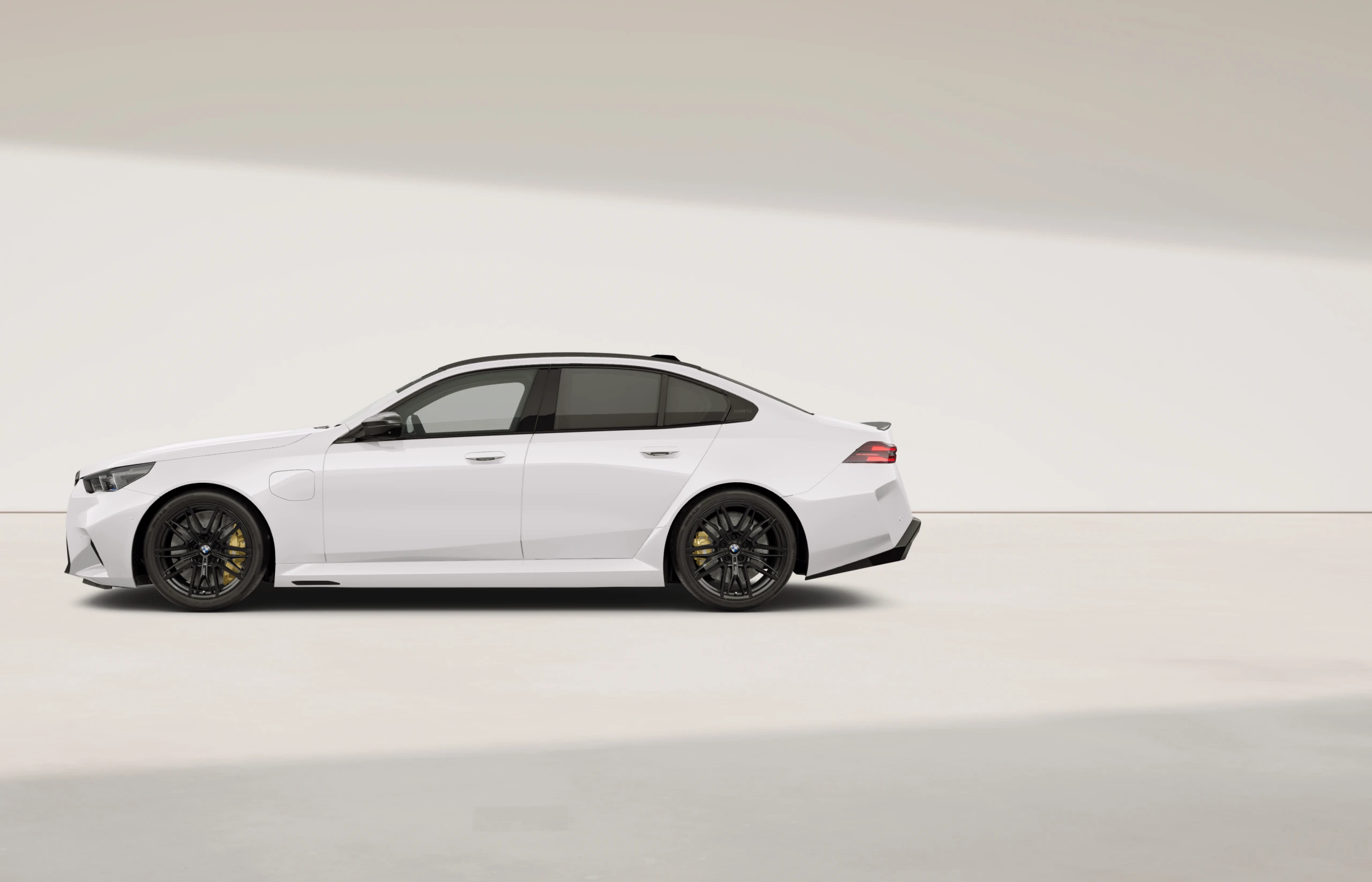BMW 5 M Sedan - zdjęcie 9
